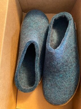 NWT GLERUPS Felted Wool Slip-On Clogs in Deep Teal RUBBER SOLE 39